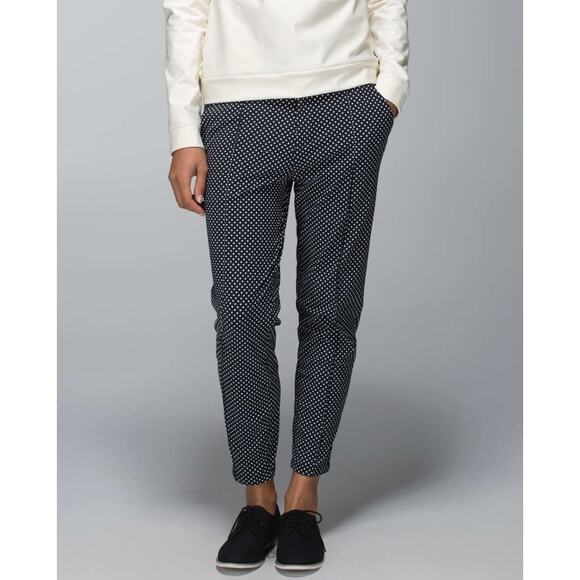 Lululemon 6 Departure Pant - Biggy Dot Printed Black Ghost - Picture 7 of 7